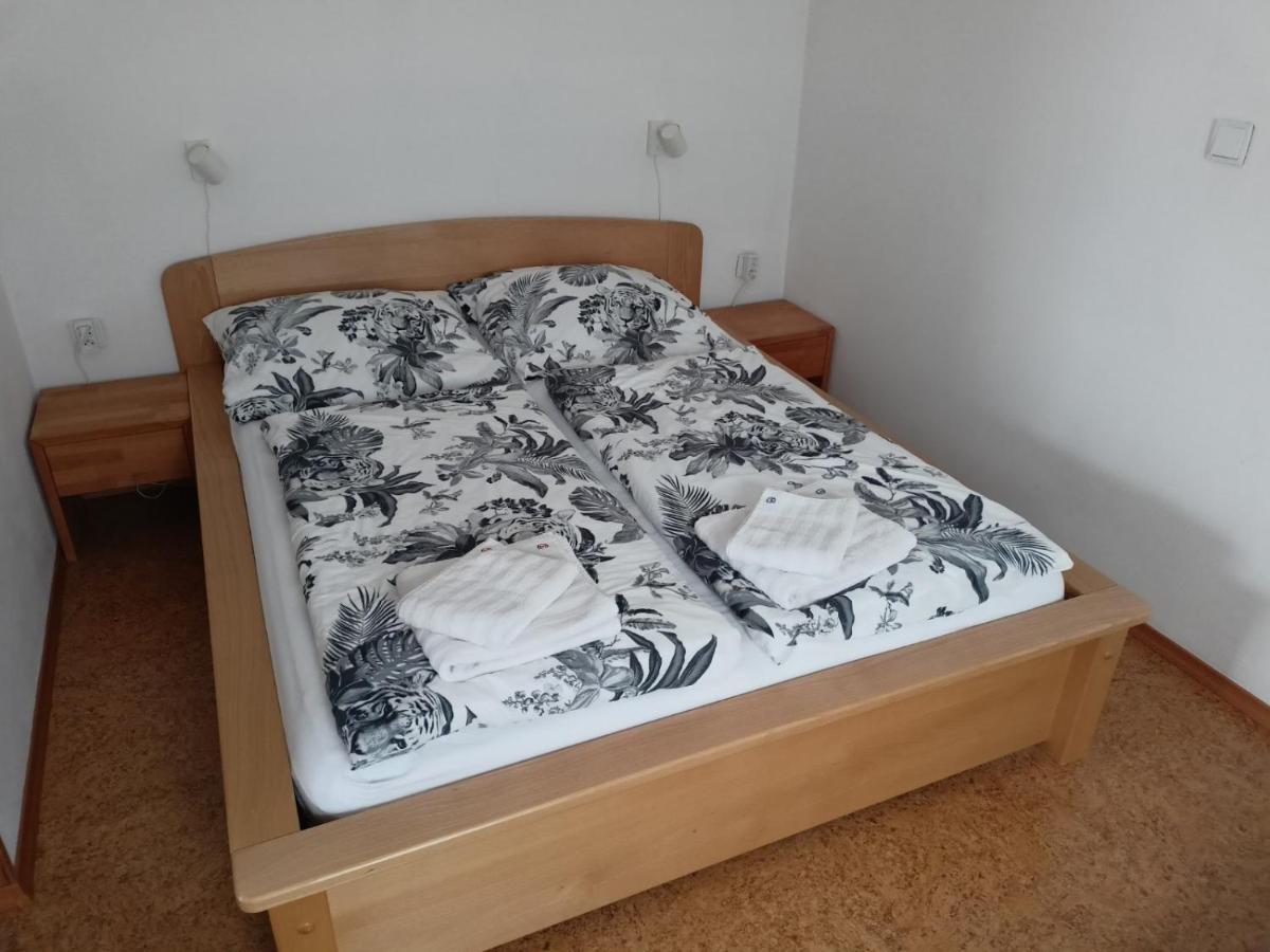 Apartman Mocca Kasperske Hory Exteriör bild